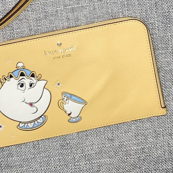 Kate Spade x Disney Beaty and the Beast wristlet (approximately 4.5” x 8”) GUC - Picture 2 of 2